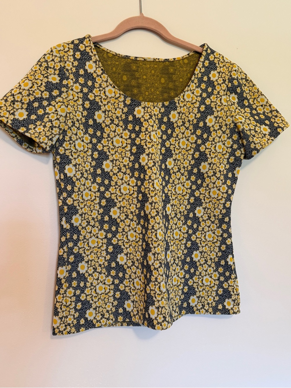 Vintage Handmade Women’s Yellow Floral Scoop Neck Top